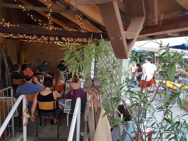 cafe-primeur-terrasse-1_DEFAULT.jpg