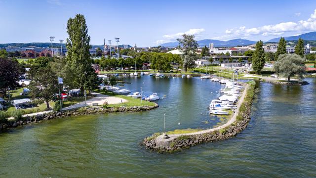 port-des-iris-a-yverdon-les-bains_DEFAULT.jpg