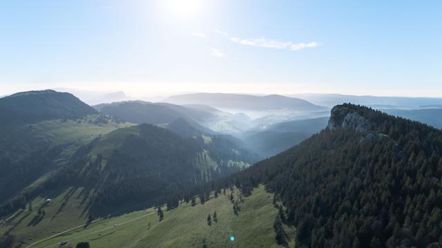 aiguilles-de-baulmes-et-vue-sur-le-suchet_DEFAULT.jpg
