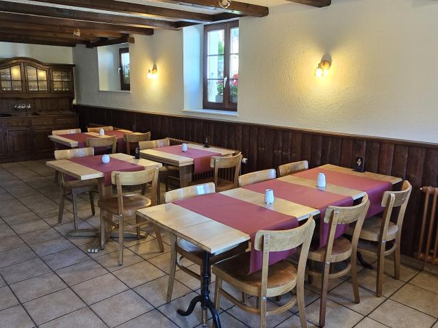 restaurant_DEFAULT.jpg